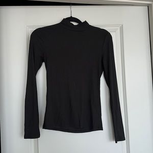 Black ribbed turtle neck